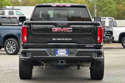 2022 GMC Sierra 2500 AT4