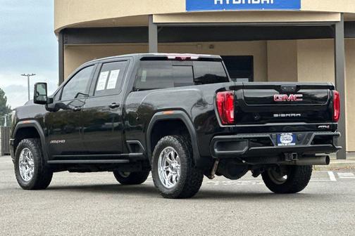 2022 GMC Sierra 2500 AT4