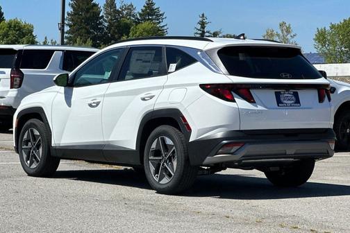 White Pearl 2026 Hyundai TUCSON SEL