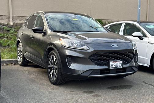 Magnetic Metallic 2020 Ford Escape SE