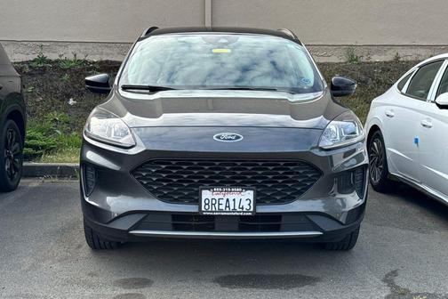 Magnetic Metallic 2020 Ford Escape SE