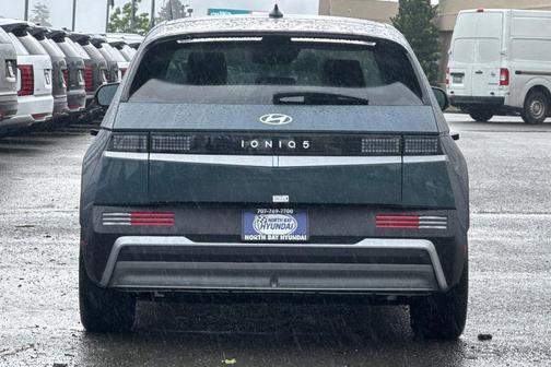 Digital Teal 2026 Hyundai IONIQ 5 SE
