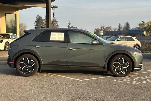 2024 Hyundai IONIQ 5 SEL