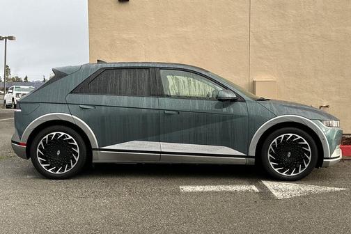 2024 Hyundai IONIQ 5 Limited