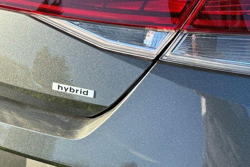 2025 Hyundai ELANTRA HEV SEL Sport