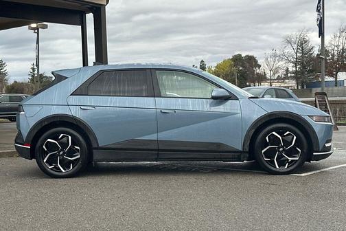 2024 Hyundai IONIQ 5 SEL