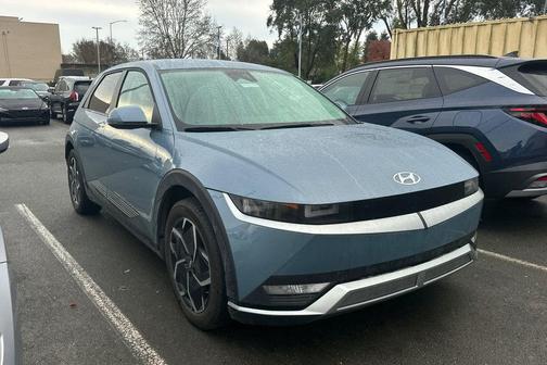 2024 Hyundai IONIQ 5 SEL