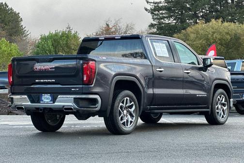 2023 GMC Sierra 1500 SLT