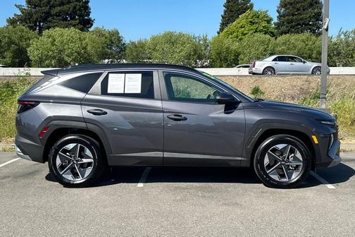 Titan Gray 2025 Hyundai TUCSON Hybrid SEL Convenience