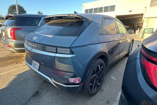 2024 Hyundai IONIQ 5 SEL