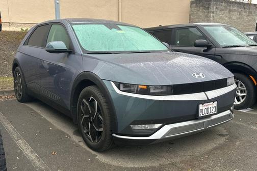 2024 Hyundai IONIQ 5 SEL