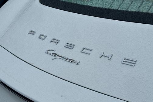 2016 Porsche Cayman Base (M6)