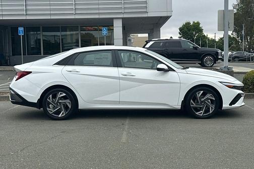 2025 Hyundai ELANTRA HEV Limited