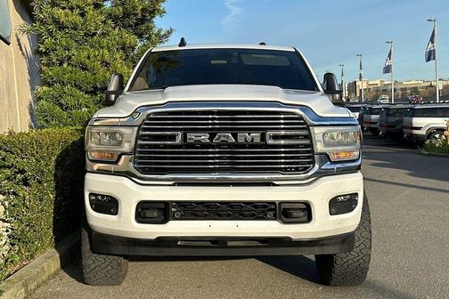 2023 RAM 2500 Laramie Crew Cab 4x4 6'4' Box