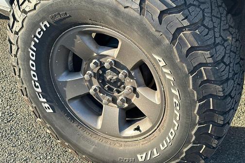 2023 RAM 2500 Laramie Crew Cab 4x4 6'4' Box