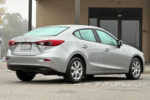 2014 Mazda Mazda3 i Sport