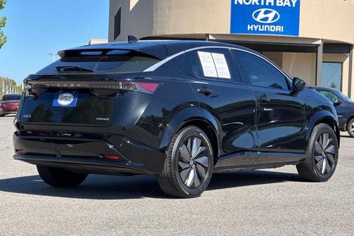 Black Diamond Pearl 2023 Nissan ARIYA ENGAGE