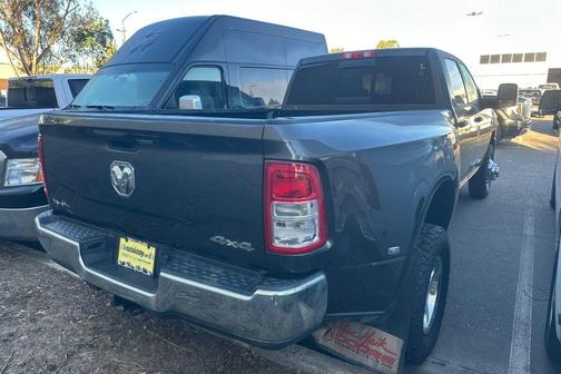 2024 RAM 3500 Tradesman Crew Cab 4x4 8' Box
