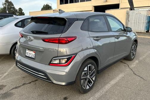 2023 Hyundai KONA EV SE