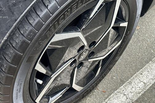 Digital Teal 2024 Hyundai IONIQ 5 SEL