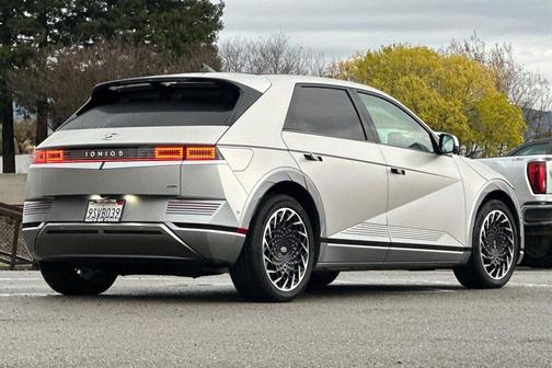 2024 Hyundai IONIQ 5 Limited