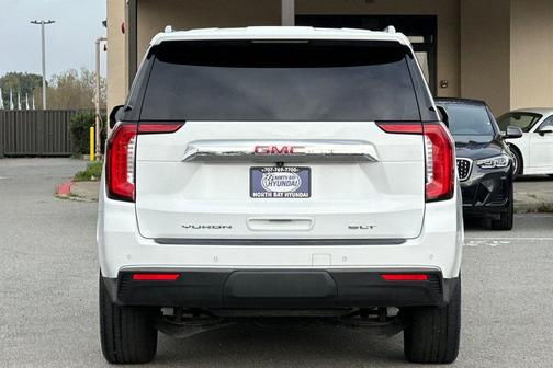 2022 GMC Yukon XL SLT