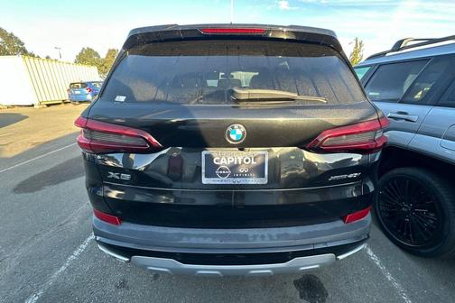 Black 2023 BMW X5 xDrive40i
