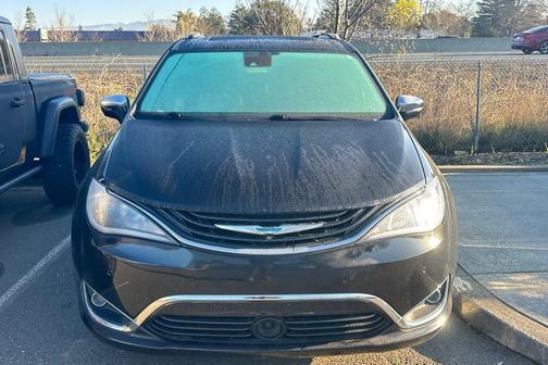 2018 Chrysler Pacifica Hybrid Limited