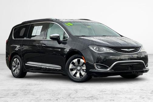 2018 Chrysler Pacifica Hybrid Limited