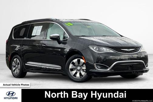 2018 Chrysler Pacifica Hybrid Limited