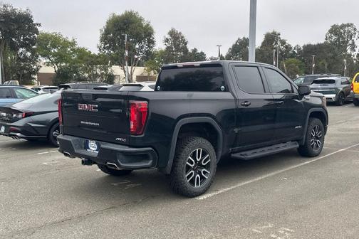 Onyx Black 2021 GMC Sierra 1500 AT4