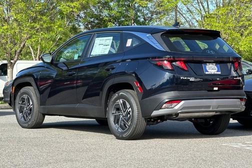Deep Sea 2026 Hyundai TUCSON Hybrid Blue SE