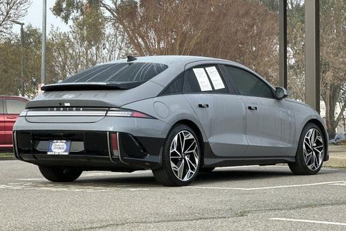 2024 Hyundai IONIQ 6 SEL