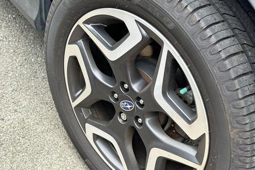 Dark Gray Metallic 2019 Subaru Crosstrek 2.0i Limited