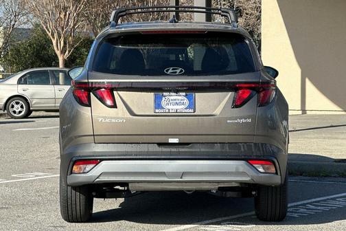2026 Hyundai TUCSON Hybrid SEL