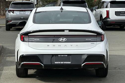 2025 Hyundai SONATA Hybrid SE