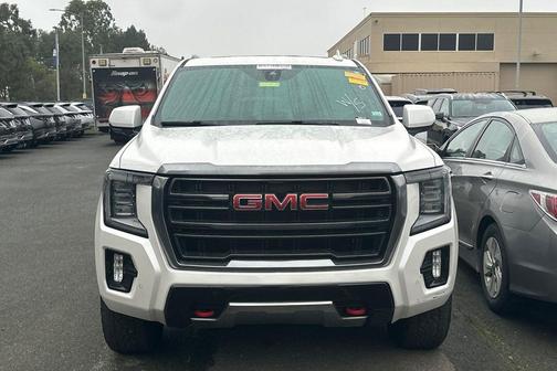 2022 GMC Yukon 4WD AT4