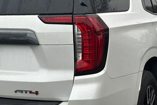 2022 GMC Yukon 4WD AT4