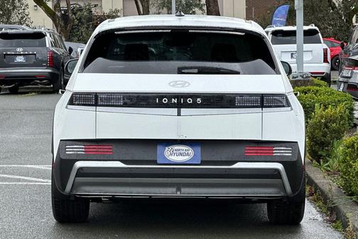 2026 Hyundai IONIQ 5 SEL