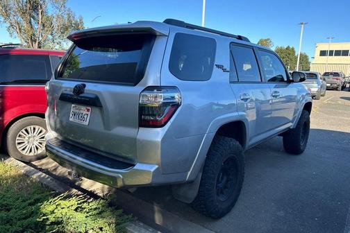 Classic Silver Metallic 2021 Toyota 4Runner TRD Off Road Premium