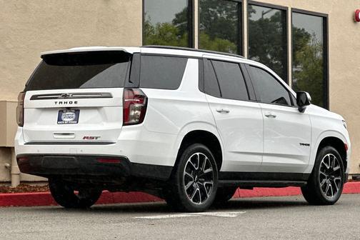 2022 Chevrolet Tahoe 4WD RST