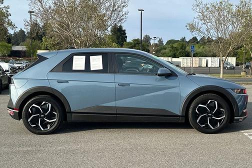 2024 Hyundai IONIQ 5 SEL
