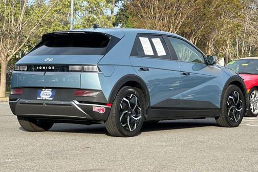 2024 Hyundai IONIQ 5 SEL