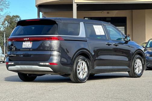 2022 Kia Carnival LXS