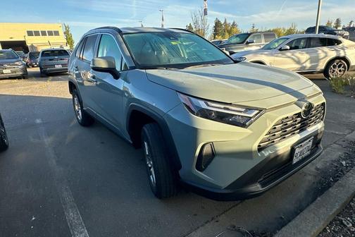 Lunar Rock 2022 Toyota RAV4 XLE