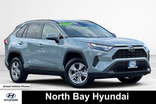 2022 Toyota RAV4 XLE