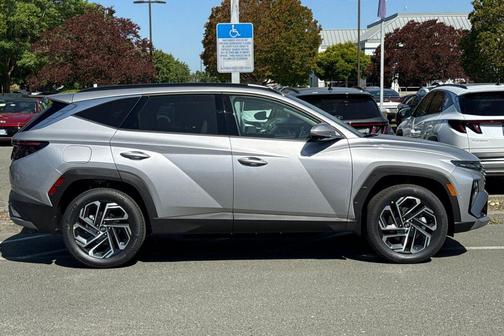 Shimmering Silver 2026 Hyundai TUCSON Plug-In Hybrid Limited