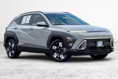 Cyber Gray Metallic 2025 Hyundai KONA SEL