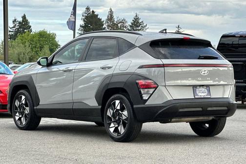 Cyber Gray Metallic 2025 Hyundai KONA SEL