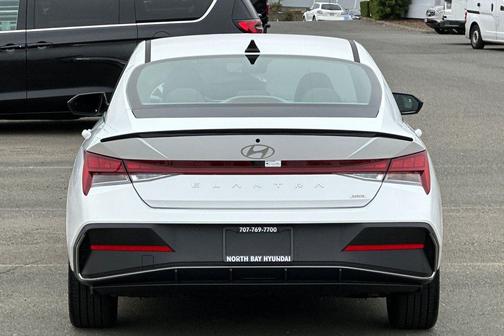 2025 Hyundai ELANTRA HEV SEL Sport